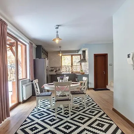 Boutique House Close To The Residency